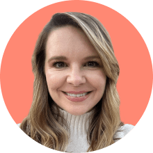 Toni Frana Career Expert Headshot Pink